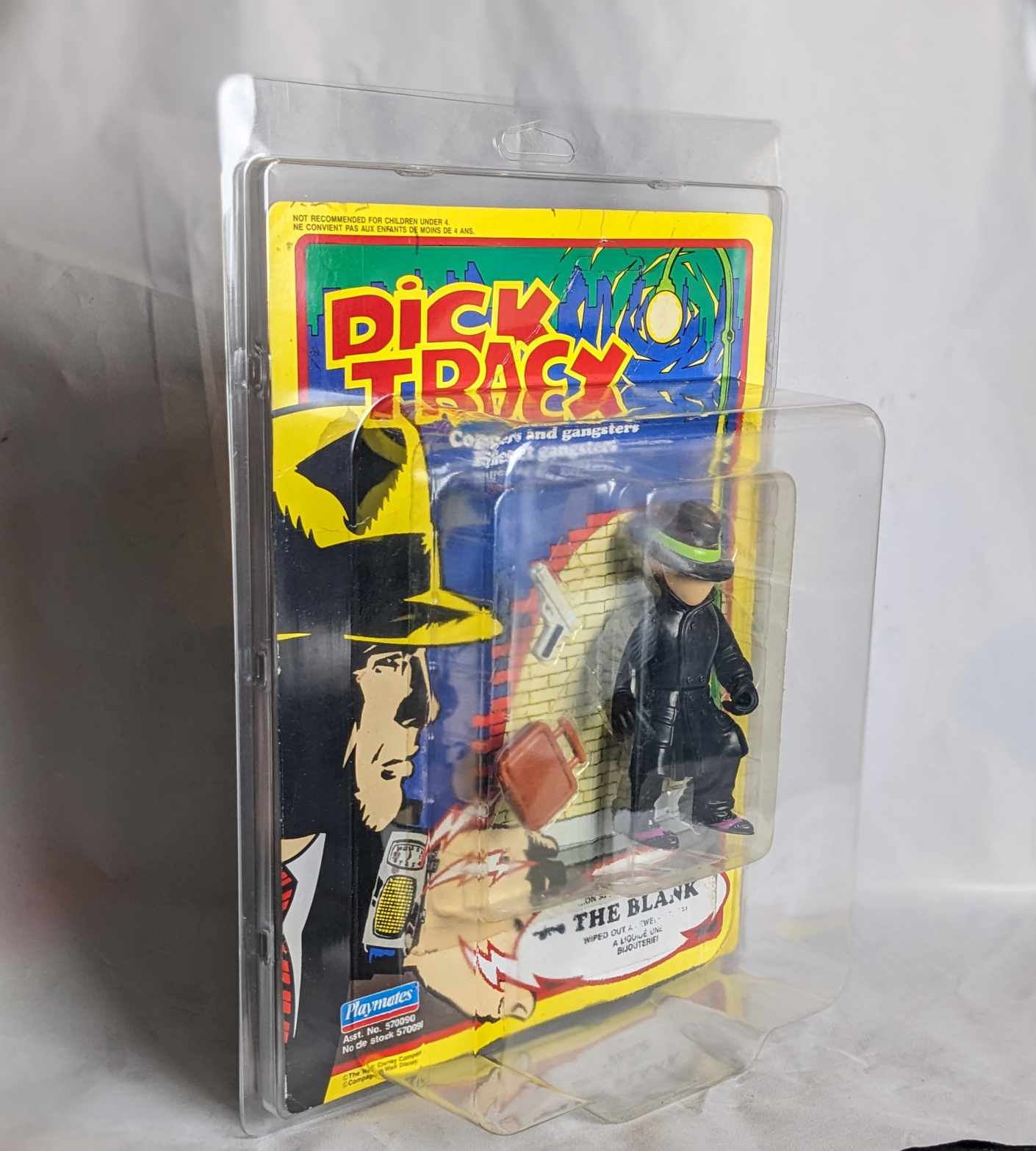 ZOLOWORLD PLAYMATES  DICK TRACY MOC ACTION FIGURE UV PROTECTIVE CASE