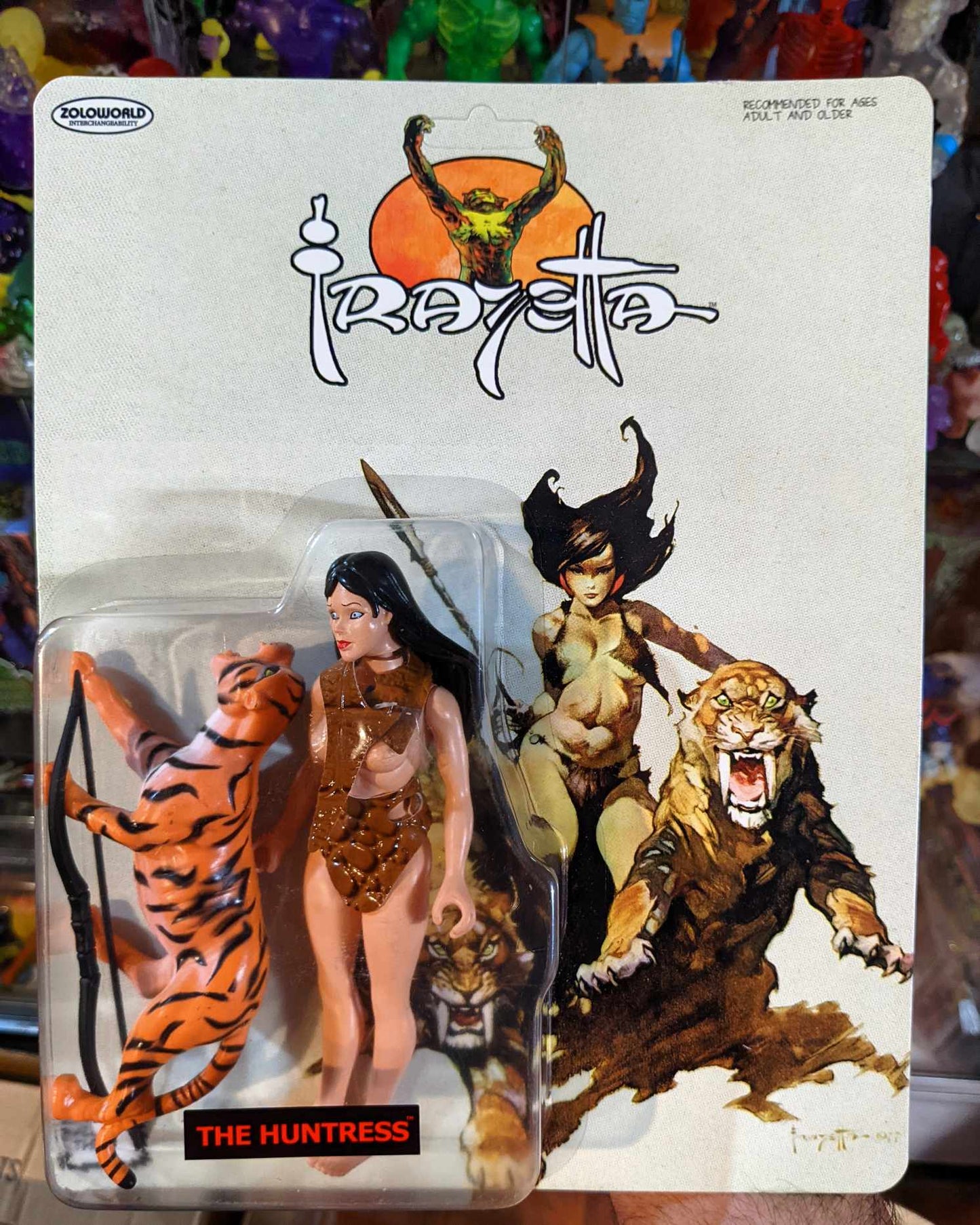 Zoloworld Frazetta Huntress Action Figure MIB W/ Jungle Tiger 5.5"