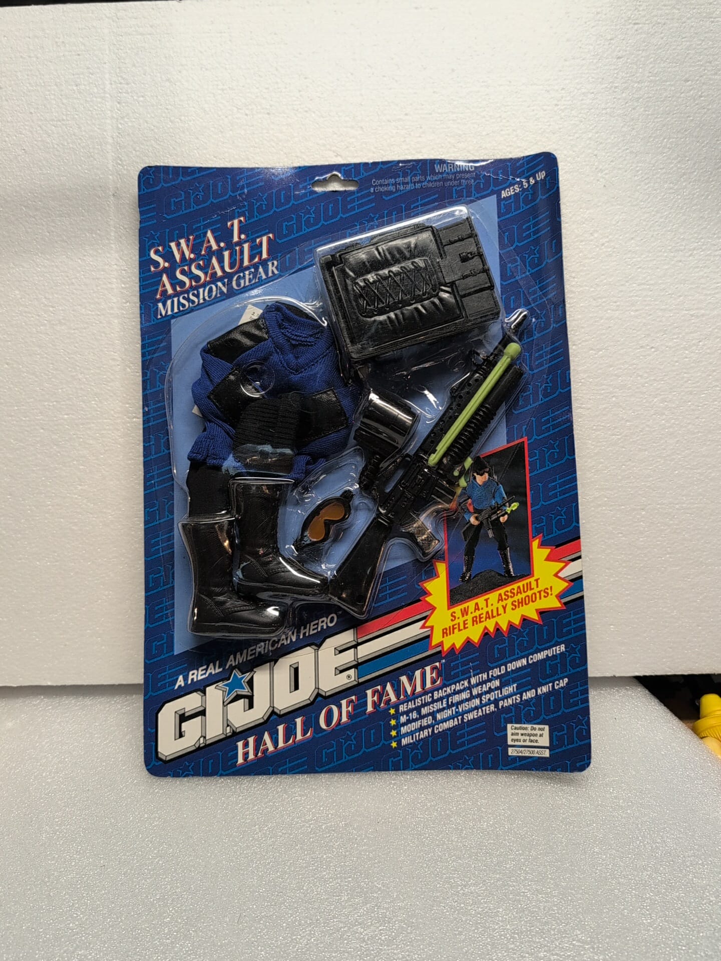 1990s 12" 1:6th scale G.I. Joe Outfit HALL OF S.W.A.T. ASSAULT Mission Gear MOC VINTAGE