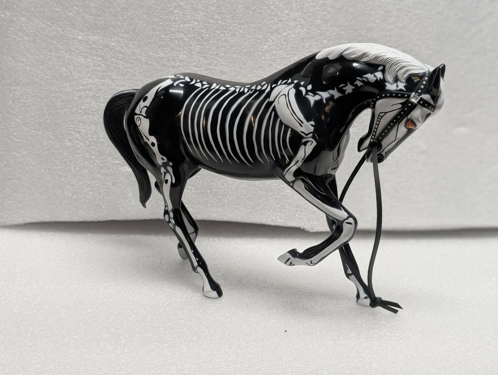 ZOLOWORLD Silver Series HARTLAND Back Horse With Bones Wraithbringer MIB