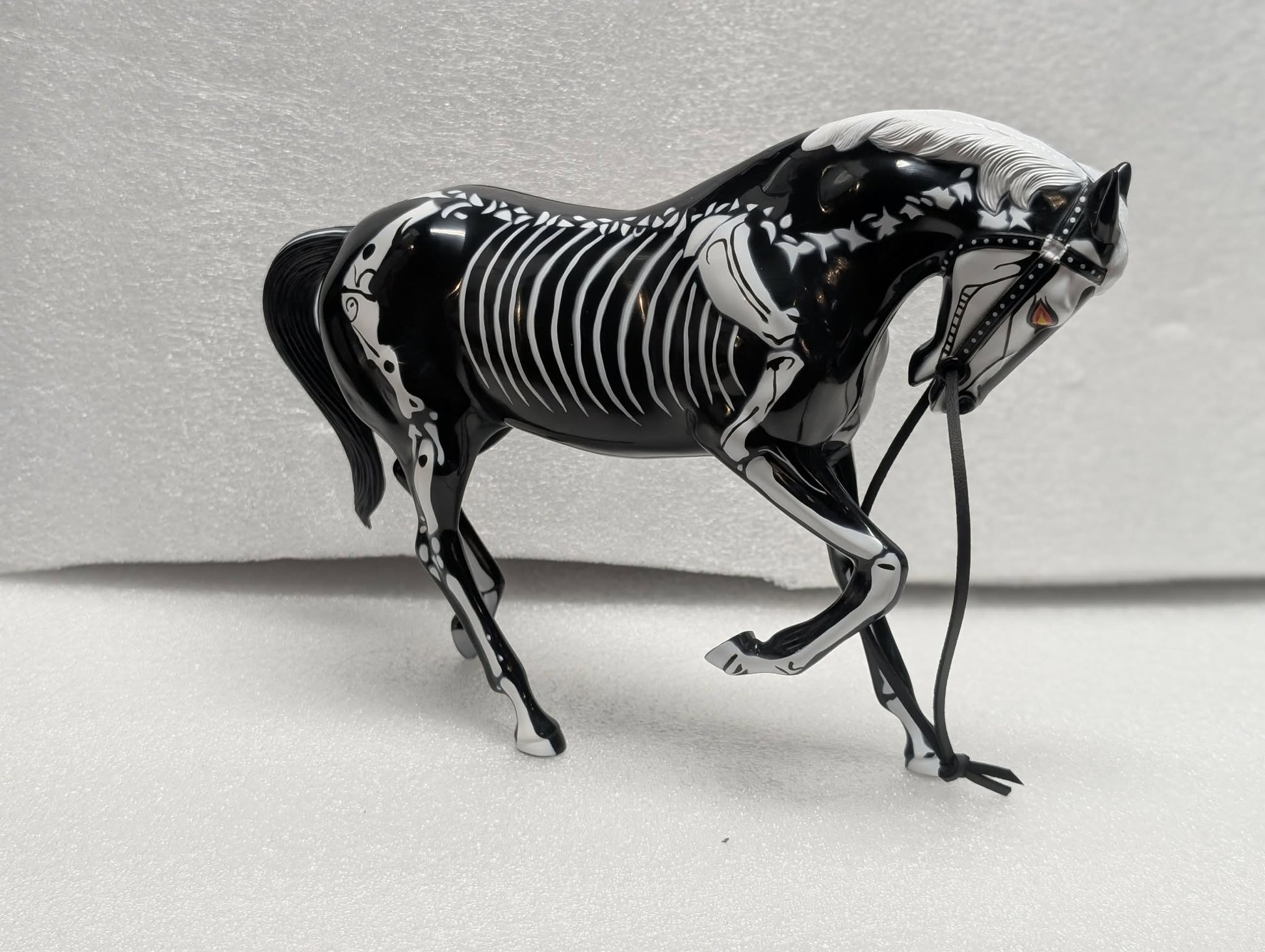 ZOLOWORLD Silver Series HARTLAND Back Horse With Bones Wraithbringer MIB