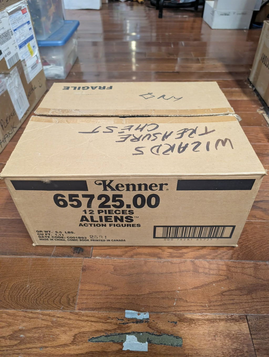 Kenner ALIENS FULL SHIPPING CARTON Case 12 Piece assortment Scorpion Bull Gorilla  MOC