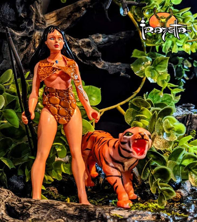 Zoloworld Frazetta Huntress Action Figure MIB W/ Jungle Tiger 5.5