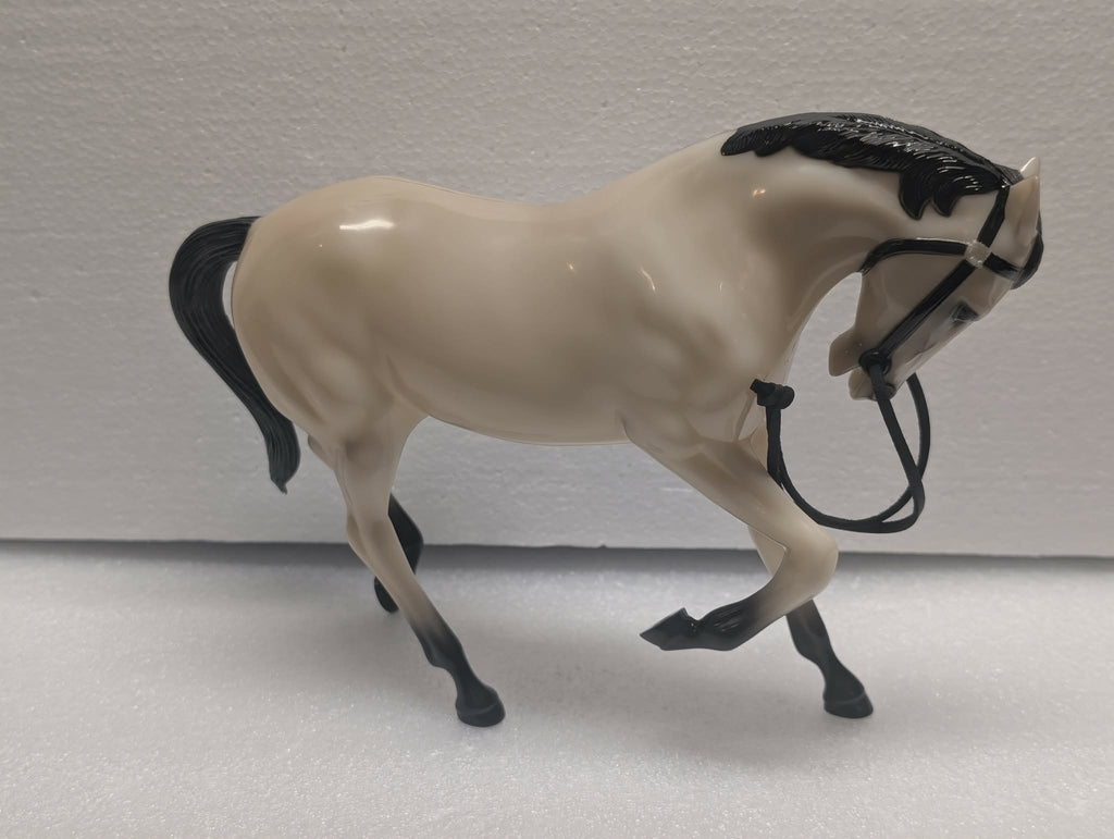 Zoloworld Hartland White Charger Horse