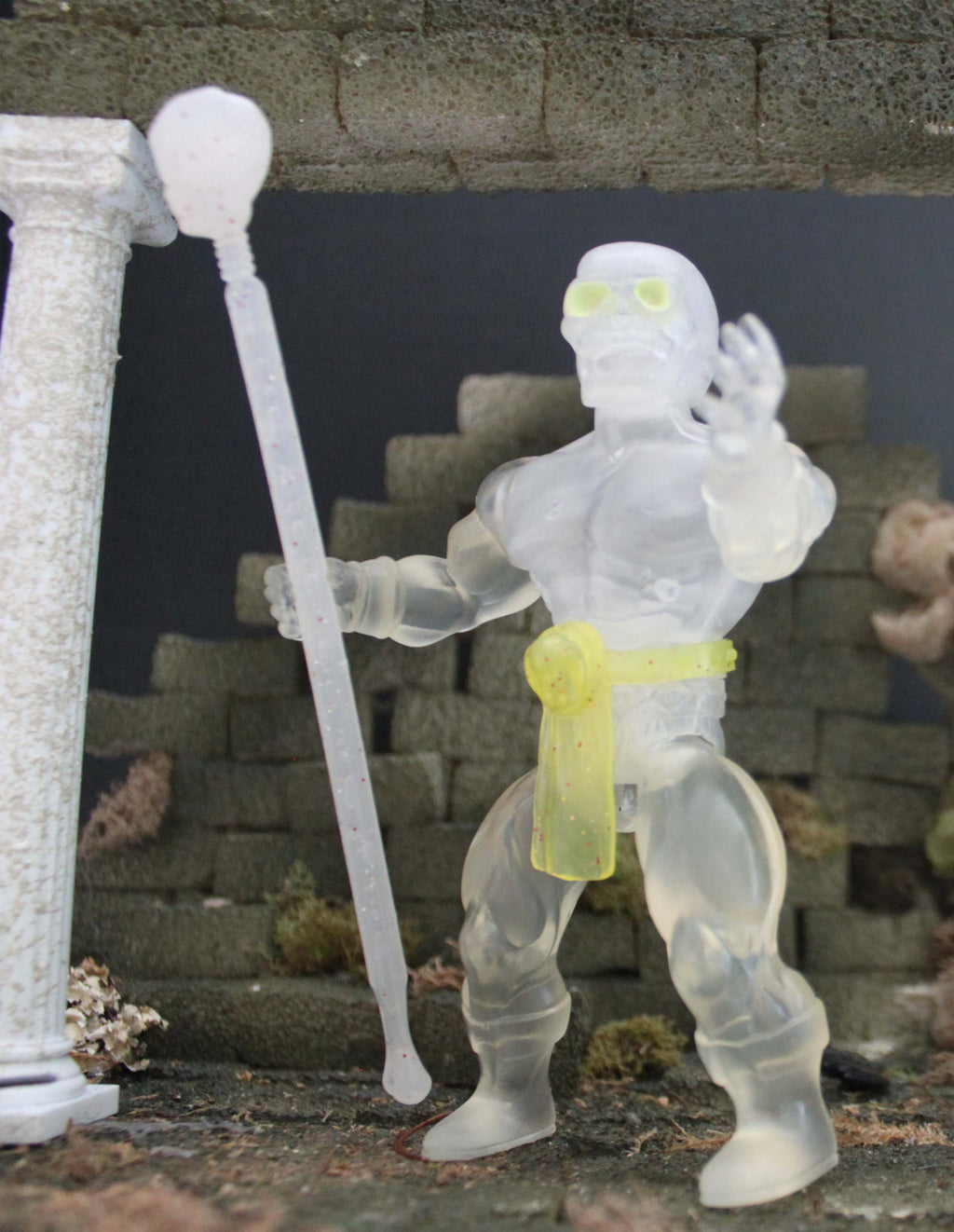 C-THREW (MAILER FIGURE) NYCC ZOLOVERSE VAULT 2017