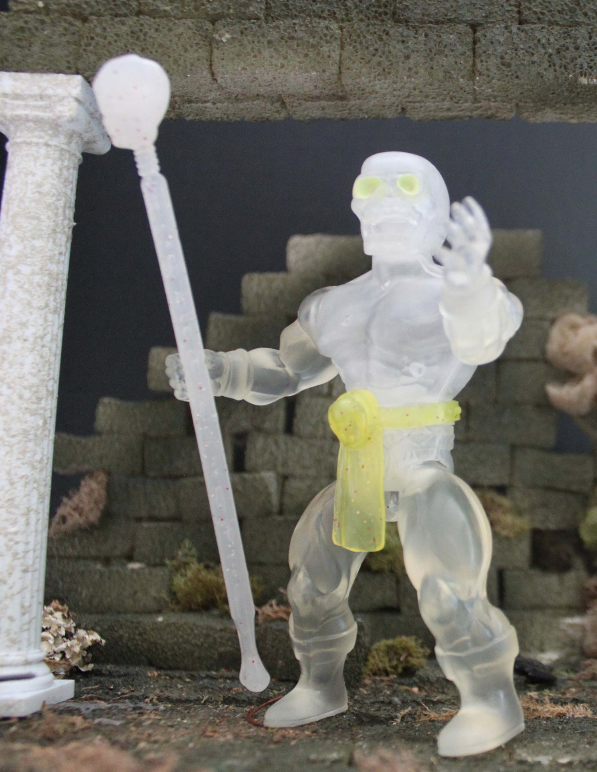 C-THREW (MAILER FIGURE) NYCC ZOLOVERSE VAULT 2017